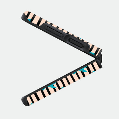 Boo Stripe Samsung-Galaxy-Z-Flip-4_3.webp