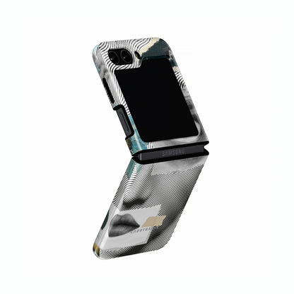 Buzzing with Life - Samsung Galaxy Z Flip 5 Case